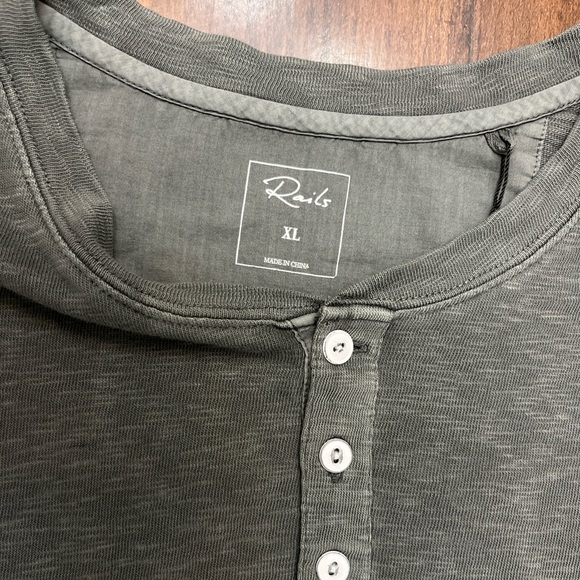 Rails Skhi Henley Size XL Washed Black Preppy Streetwear Soft 100% Cotton NWT - Picture 9 of 16